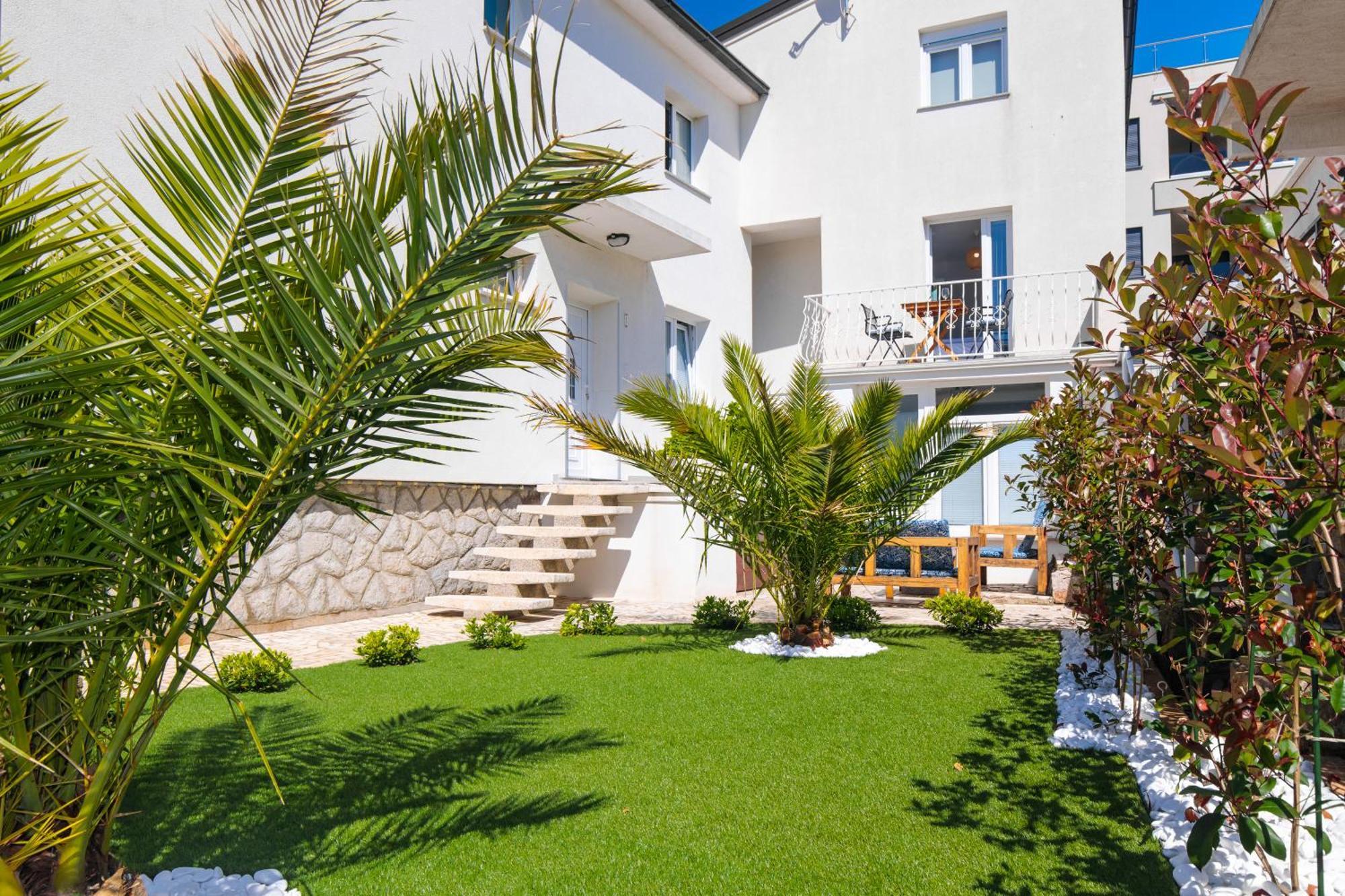 Apartments Soul Krk Town Exterior photo